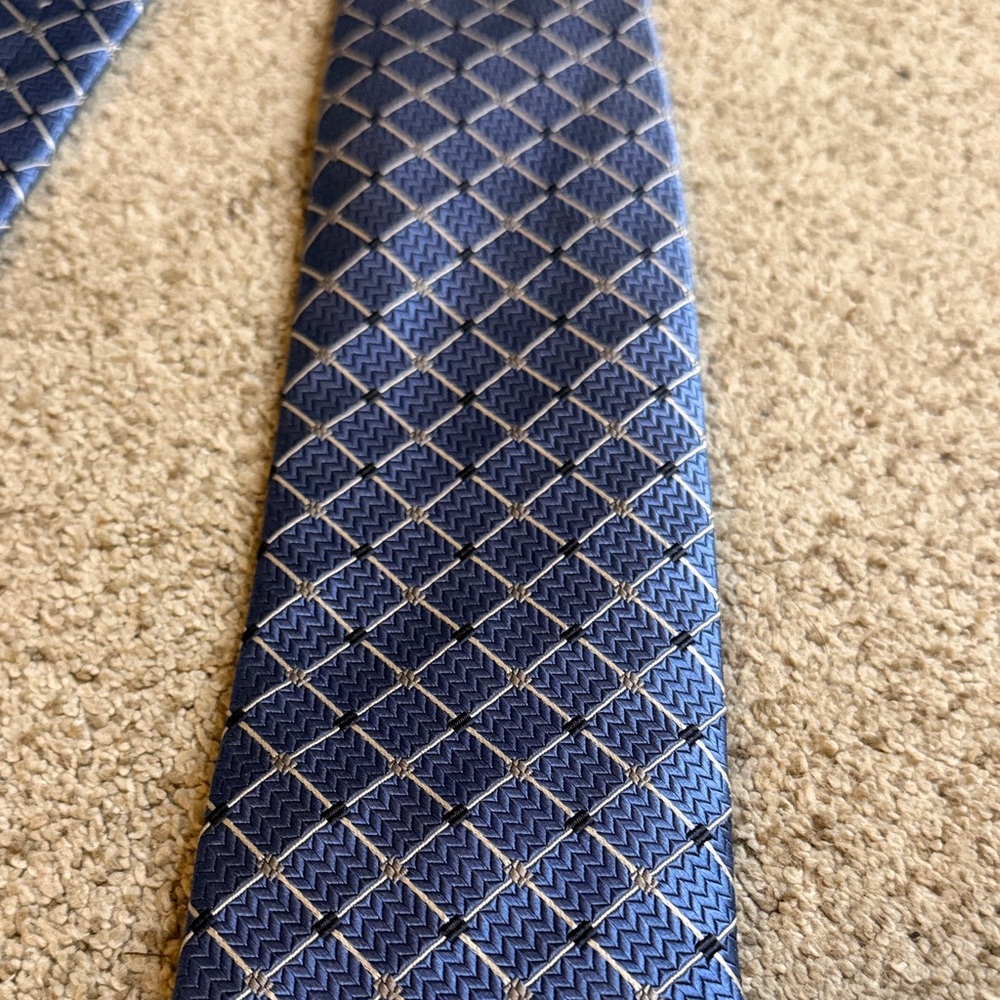 Robert Talbott Blue Patterned Tie - image 3